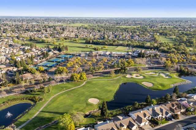 5202 Green Grove Ln, Roseville, CA 95747