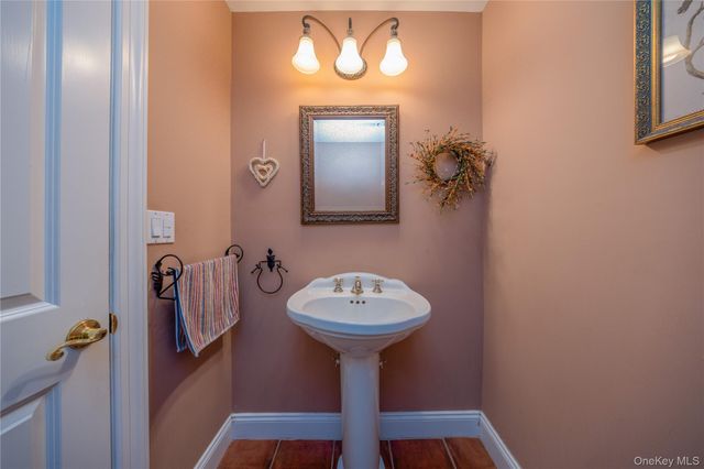 302 Laurel Road, Pearl River, NY 10965