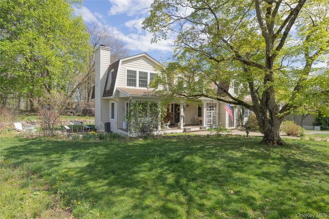 302 Laurel Road, Pearl River, NY 10965