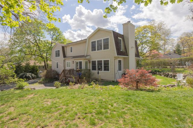 302 Laurel Road, Pearl River, NY 10965