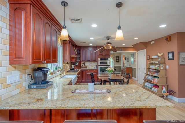 302 Laurel Road, Pearl River, NY 10965