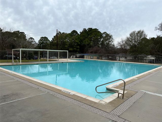 11595 Persimmon Street, Willis, TX 77318