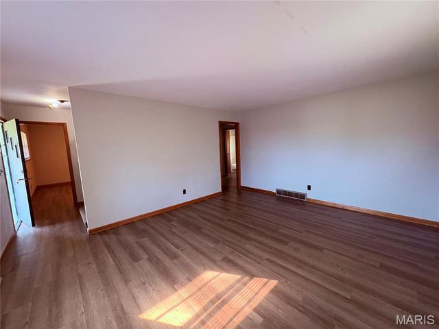 403 Hutchinson Drive, Rolla, MO 65401