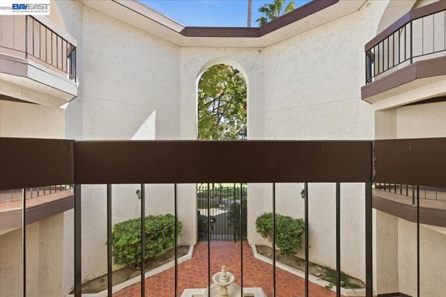 39843 Cedar Blvd 219, Newark, CA 94560