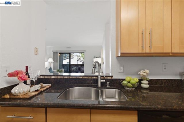 39843 Cedar Blvd 219, Newark, CA 94560