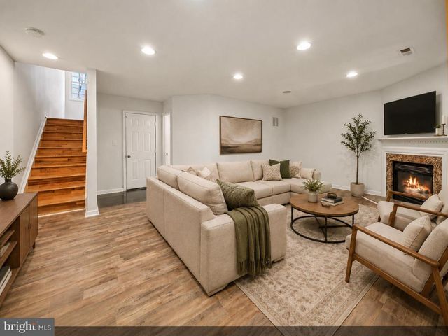 20951 CHEROKEE TER, Sterling, VA 20165