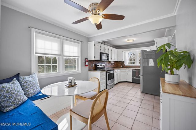 350 East Road, Belford, NJ 07718