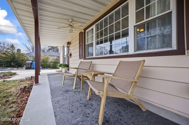 350 East Road, Belford, NJ 07718