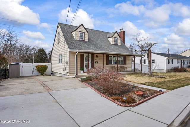 350 East Road, Belford, NJ 07718