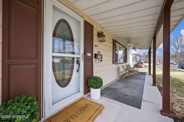 350 East Road, Belford, NJ 07718