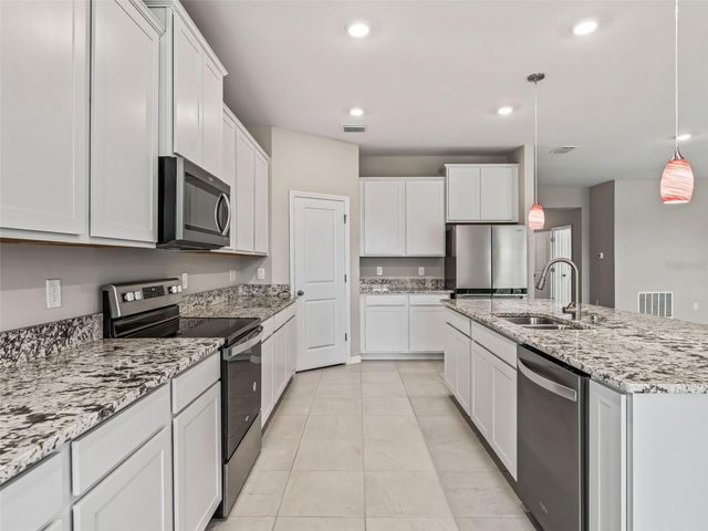 5208 NW 46TH LANE ROAD, Ocala, FL 34482