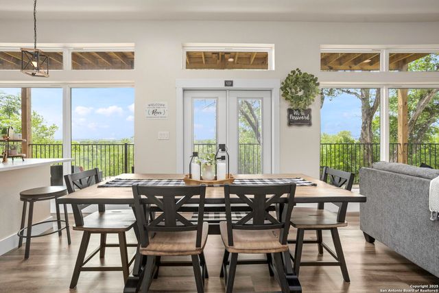 1121 Gruene A, New Braunfels, TX 78130