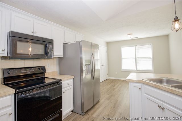 196 Lochwood Drive, Raeford, NC 28376