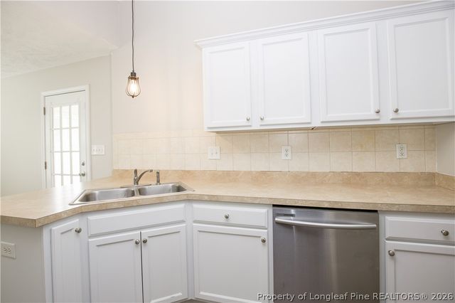 196 Lochwood Drive, Raeford, NC 28376
