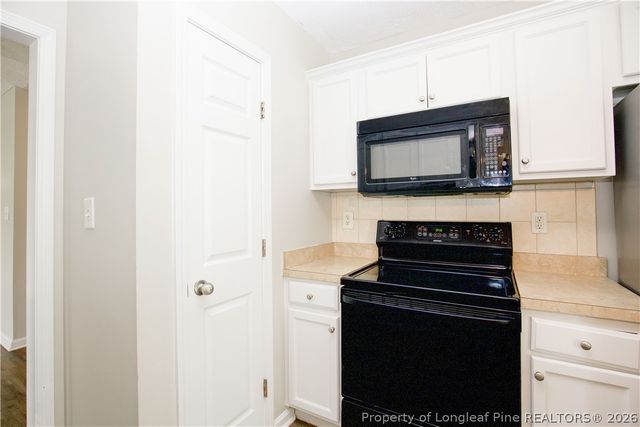 196 Lochwood Drive, Raeford, NC 28376