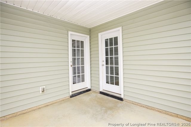 196 Lochwood Drive, Raeford, NC 28376