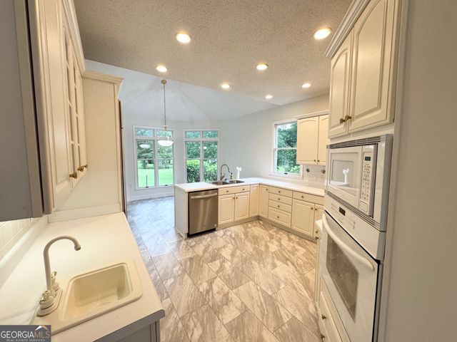 113 S Tamie Circle, Kathleen, GA 31047