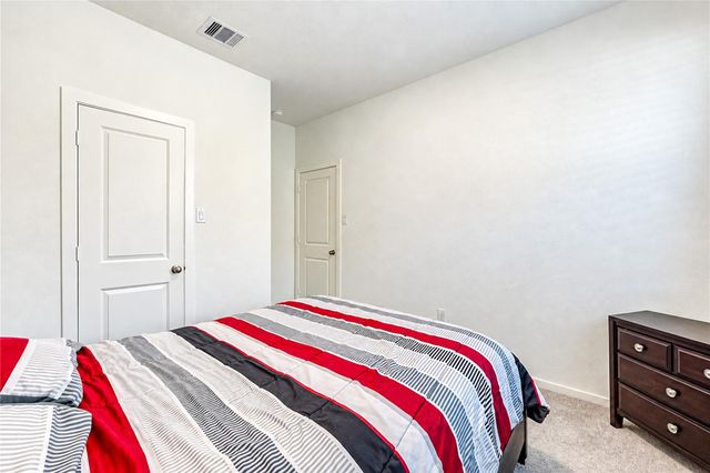 1210 Shady Pines Drive, Beasley, TX 77417