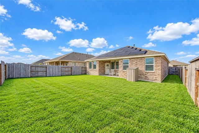 1210 Shady Pines Drive, Beasley, TX 77417