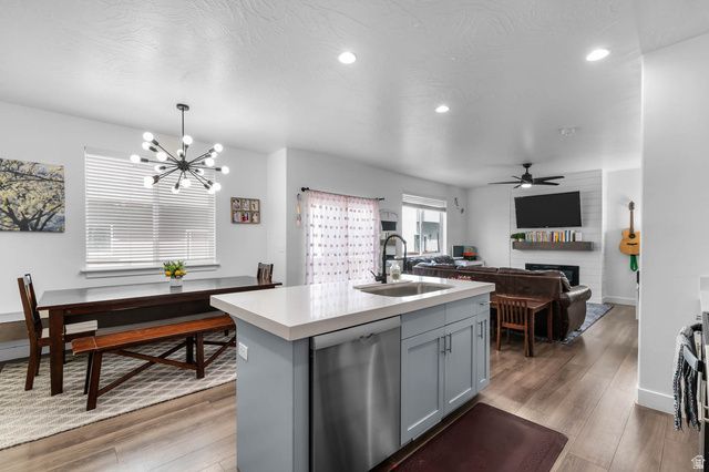 437 E 280 N, Vineyard, UT 84059