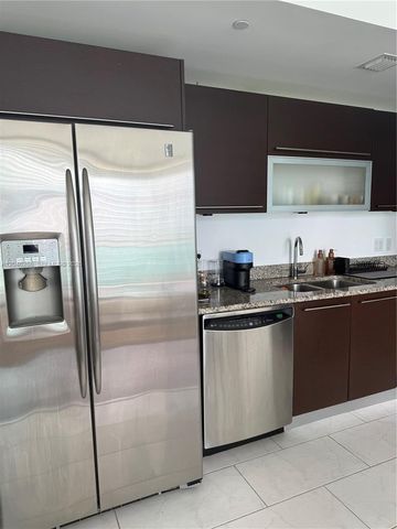 950 Brickell Bay Dr 2907, Miami, FL 33131