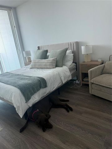950 Brickell Bay Dr 2907, Miami, FL 33131