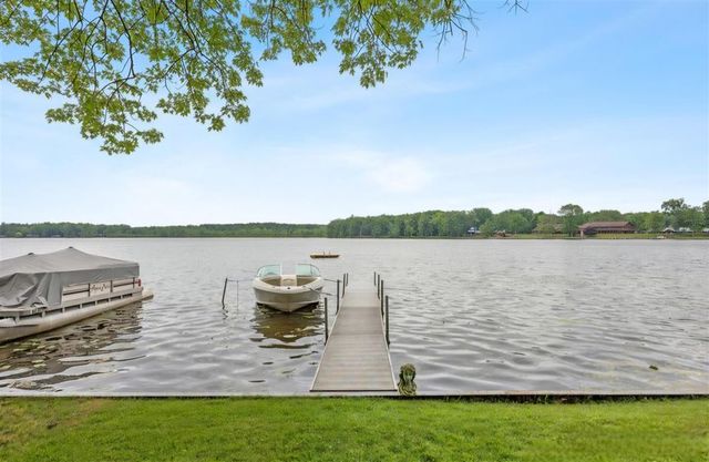 1132 S Woodland Drive, White Cloud, MI 49349