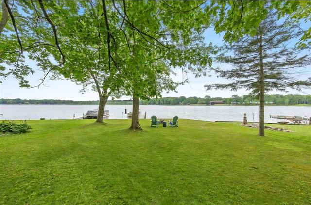 1132 S Woodland Drive, White Cloud, MI 49349