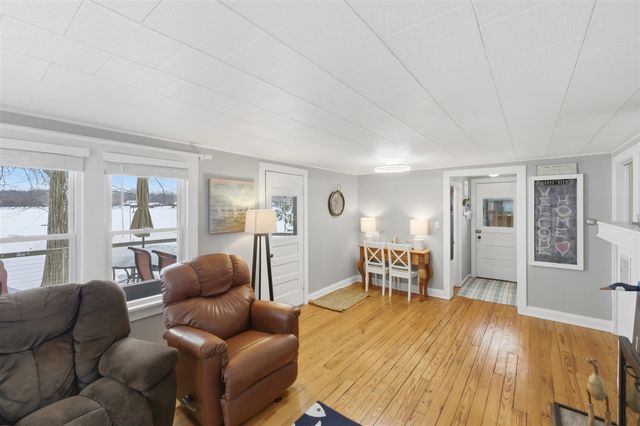 1132 S Woodland Drive, White Cloud, MI 49349