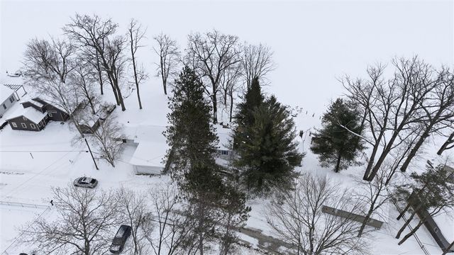 1132 S Woodland Drive, White Cloud, MI 49349