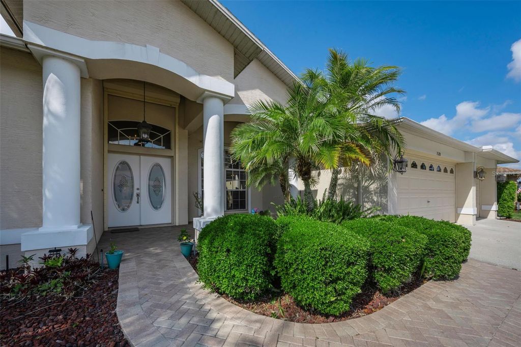 Image 2 of property listing at 1520 WINDING WILLOW DRIVE, Trinity, FL 34655