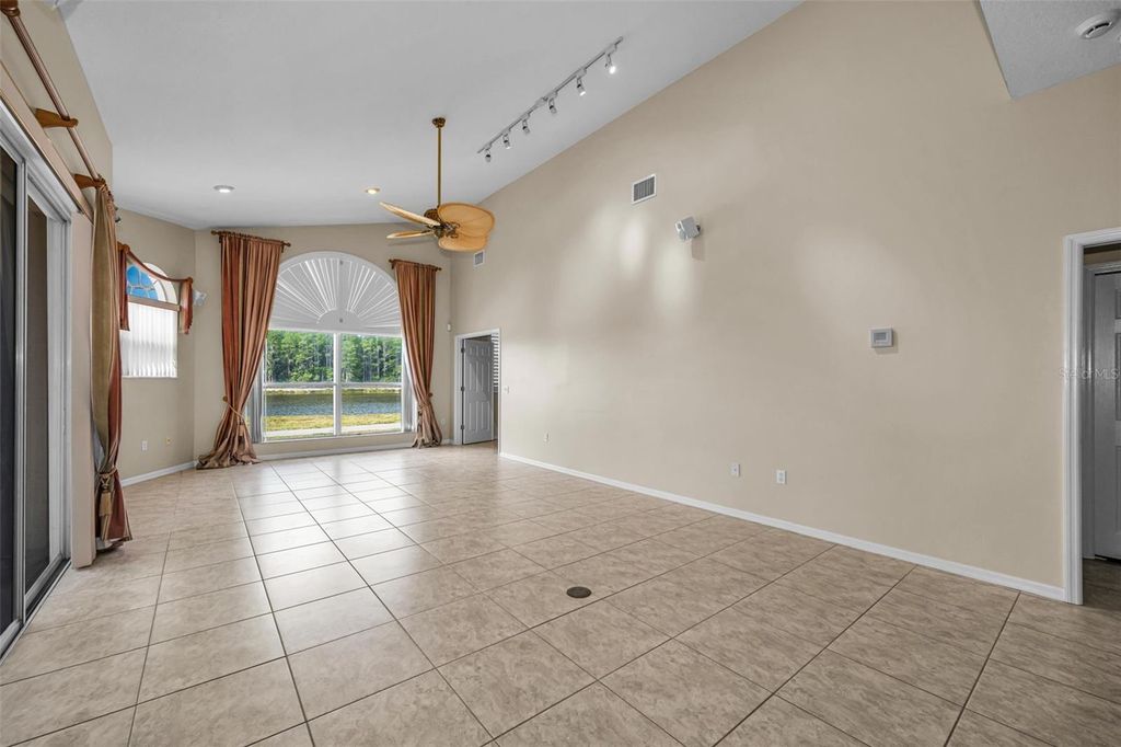 Image 21 of property listing at 1520 WINDING WILLOW DRIVE, Trinity, FL 34655