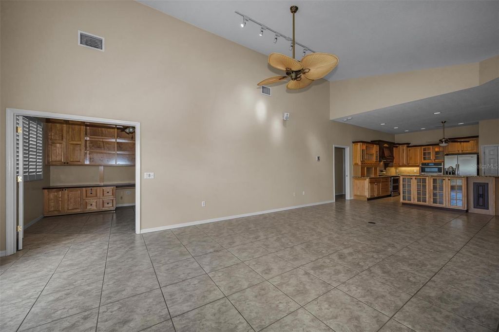 Image 23 of property listing at 1520 WINDING WILLOW DRIVE, Trinity, FL 34655