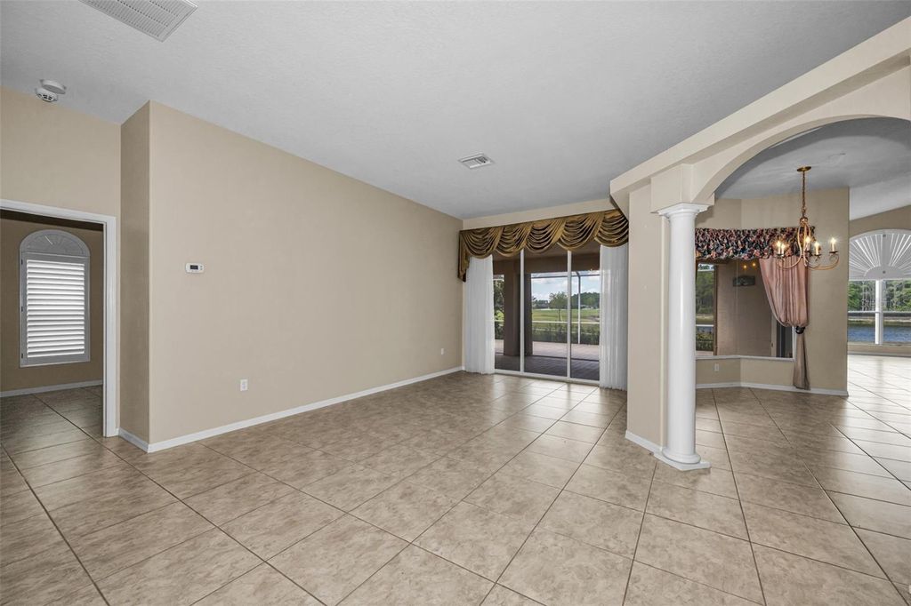 Image 5 of property listing at 1520 WINDING WILLOW DRIVE, Trinity, FL 34655