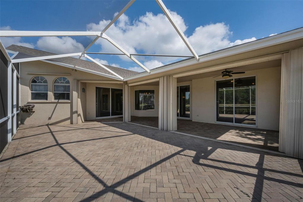Image 42 of property listing at 1520 WINDING WILLOW DRIVE, Trinity, FL 34655