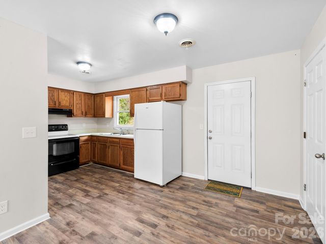 1828 Memorial Highway, Lake Lure, NC 28746