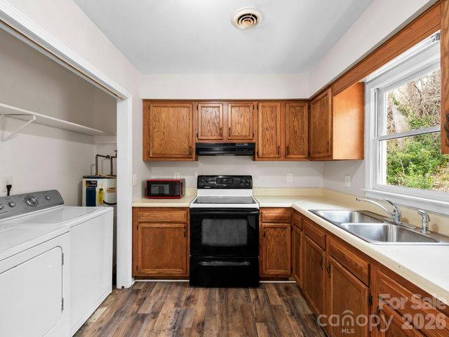 1828 Memorial Highway, Lake Lure, NC 28746