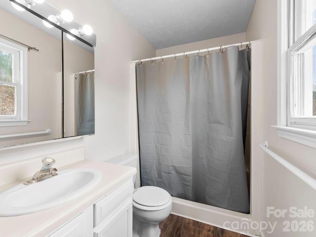 1828 Memorial Highway, Lake Lure, NC 28746