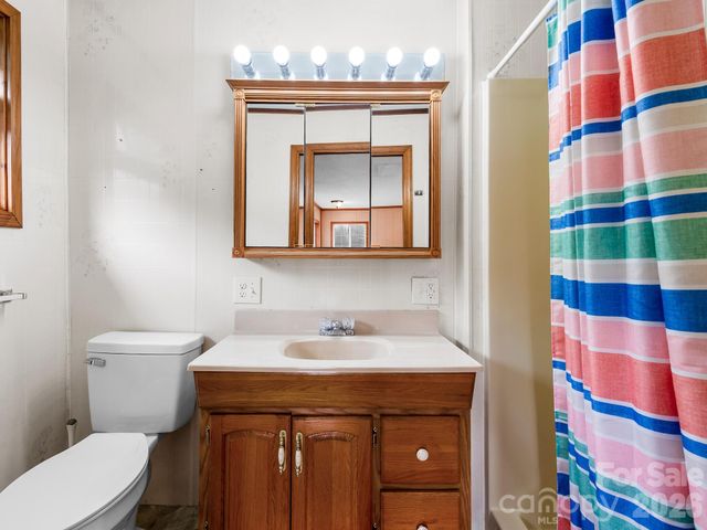 1828 Memorial Highway, Lake Lure, NC 28746