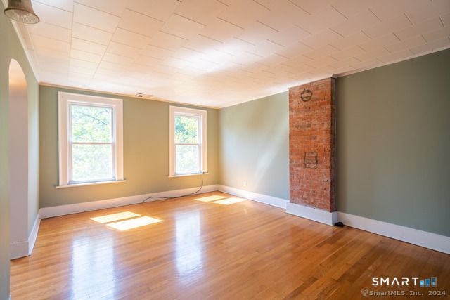762 State Street 1, New Haven, CT 06511