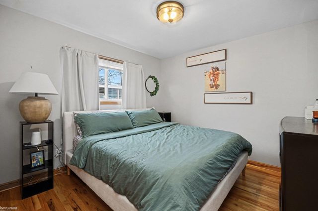 15724 E 13 Mile Road, Roseville, MI 48066