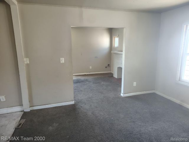 9186 Steel Street, Detroit, MI 48228