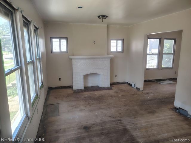 9186 Steel Street, Detroit, MI 48228