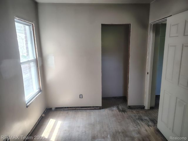 9186 Steel Street, Detroit, MI 48228
