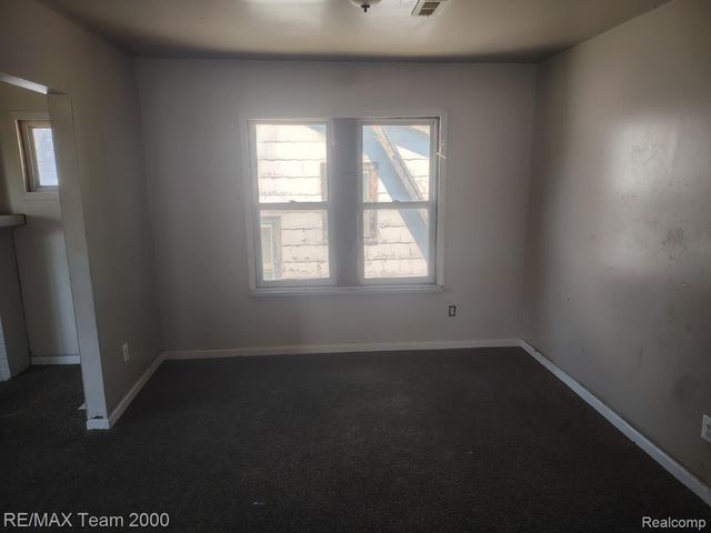 9186 Steel Street, Detroit, MI 48228