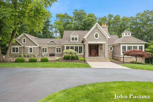 6605 Avonlea Court, Grand Rapids, MI 49546