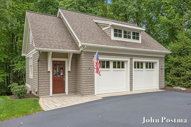 6605 Avonlea Court, Grand Rapids, MI 49546