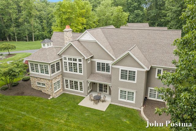 6605 Avonlea Court, Grand Rapids, MI 49546