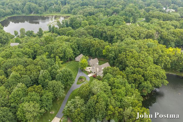 6605 Avonlea Court, Grand Rapids, MI 49546