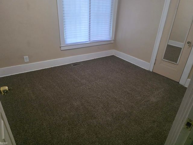 209 E York Street, Flint, MI 48505